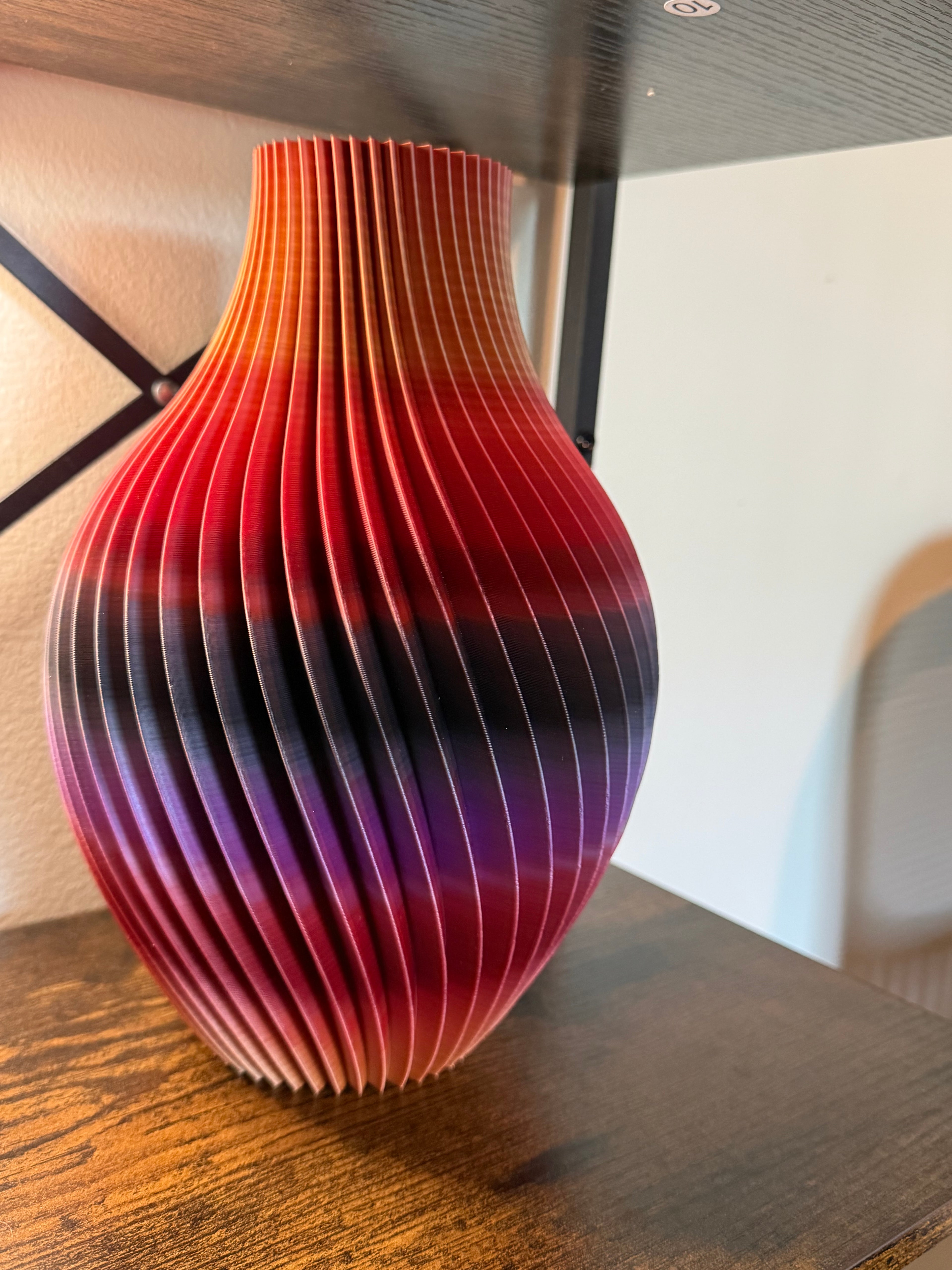 Spiral Flower Vase- Lg